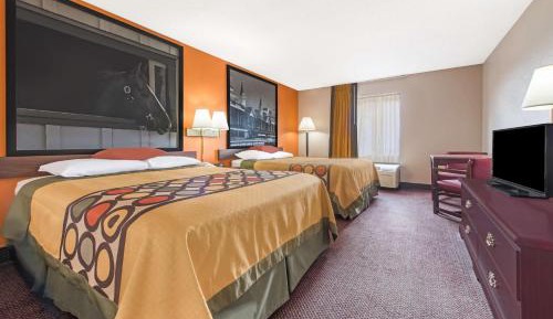 Queen Room with Two Queen Beds - Non-Smoking