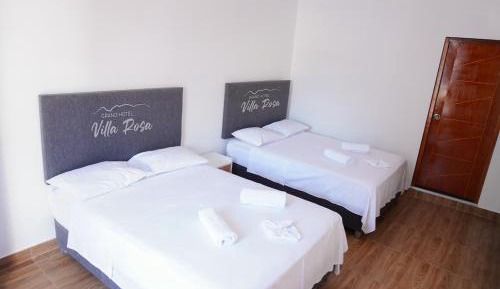 Standard Twin Room with Mountain View