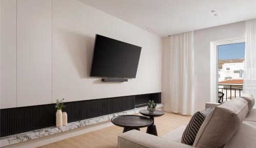 Three-Bedroom Apartment - High Floor