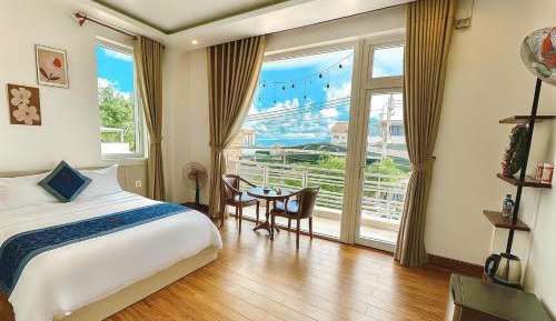Deluxe Double Room with Balcony