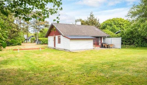 Three-Bedroom Vacation Home 