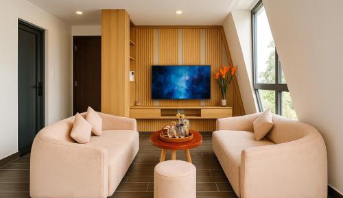 One-Bedroom Suite with City View