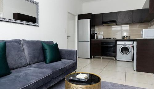 Room #1475046701