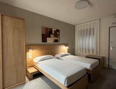 Room #1475092401
