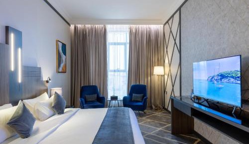 Deluxe King Room