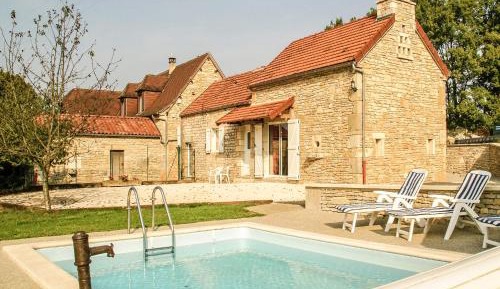 Three-Bedroom Holiday Home 