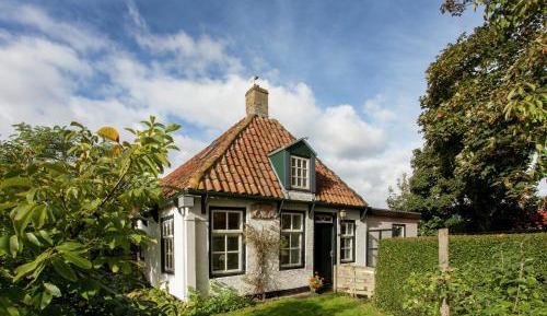 Two-Bedroom Holiday Home