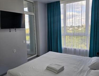 Superior One-Bedroom Apartment with Balcony