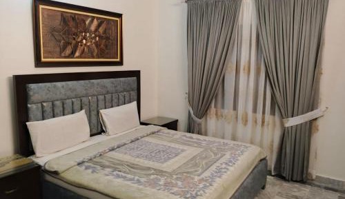 Standard King Room