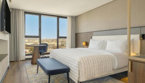 Ambassador King Suite