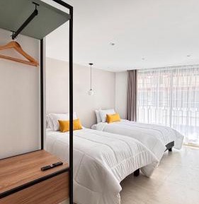 Standard Twin Room