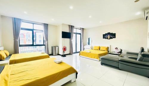 Deluxe Family Room