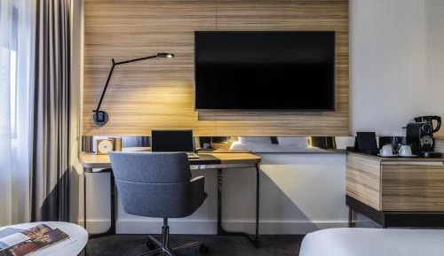Executive Queen Room