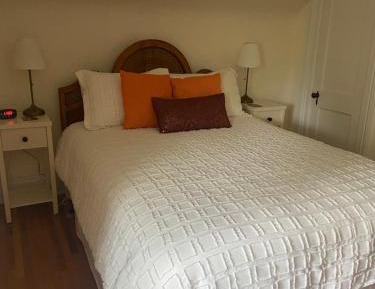 Queen Room with Shared Bathroom