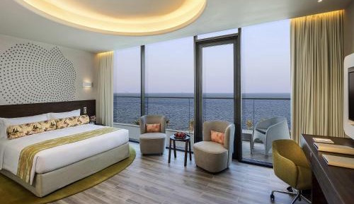 Premium Room with Balcony and Palm Sea View - Club Lounge Access