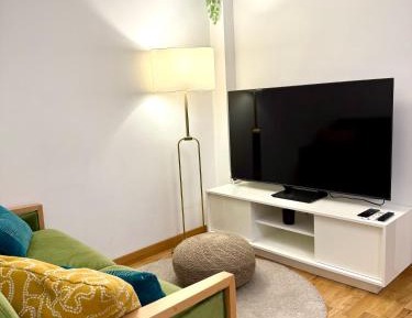 One-Bedroom Deluxe Apartment