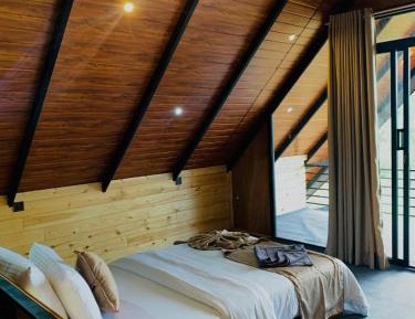 Deluxe Double Room with Extra Bed