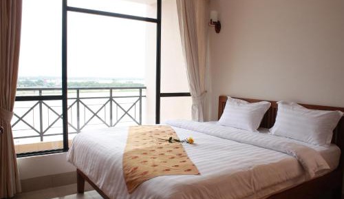 Two-Bedroom Apartment with Balcony