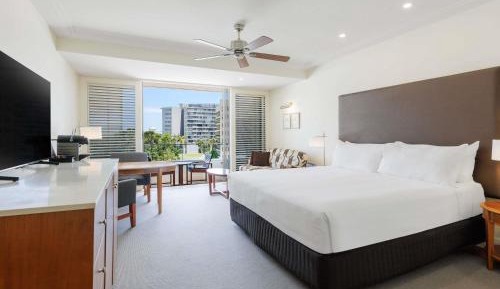 Premium Deluxe King Room with Water View and Single Spa with one drink voucher