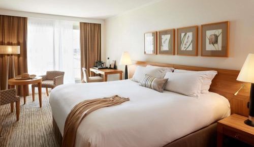 Superior Double Room with Town View 
