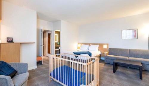 Executive Double Room with Sofa Bed