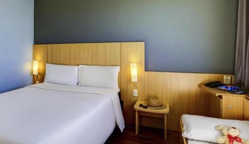 Standard Room (2 Adults + 1 Child)