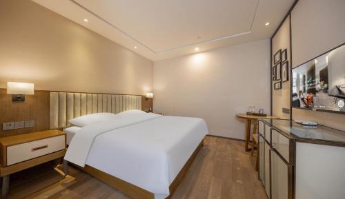 Single Room with Private Bathroom