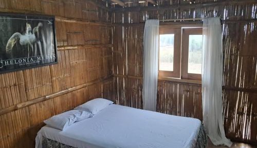 Deluxe Room (2 Adults + 1 Child)