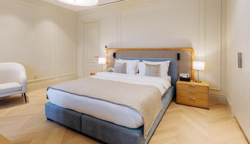 Deluxe Double or Twin Room with Balcony
