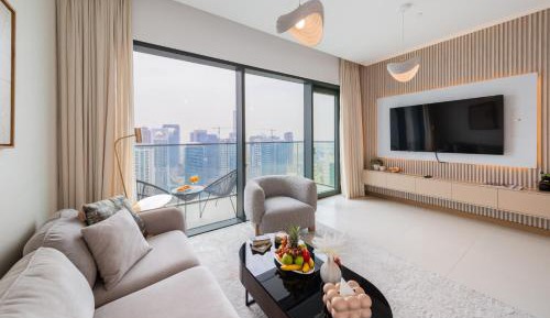 Two-Bedroom Deluxe Apartment with Harbor View