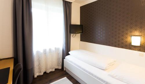 Economy Single Room