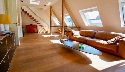 Deluxe Two-Bedroom Apartment with Garden View