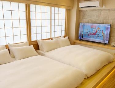 Japanese-Style Room