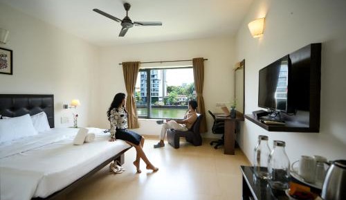 King Room with Lake View