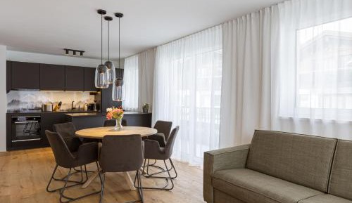 Two-Bedroom Deluxe Apartment