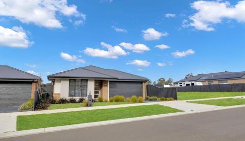 Three-Bedroom Vacation Home 