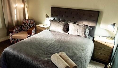 Comfort Queen Room