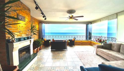 Two-Bedroom Apartment with Terrace and Sea View