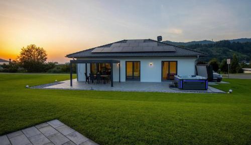 Three-Bedroom Superior Apartment