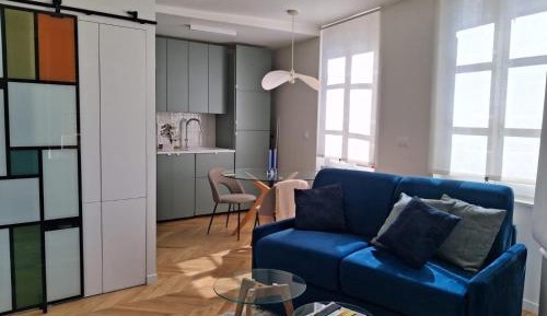 Deluxe One-Bedroom Apartment with City View