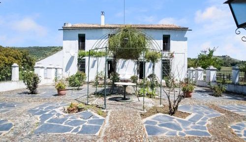Six-Bedroom Holiday Home