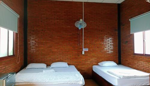 Triple Room with Private Bathroom