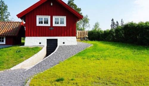 One-Bedroom Holiday Home