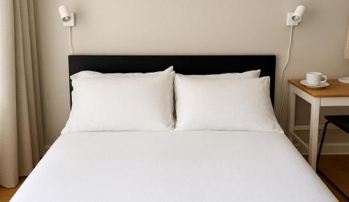 Queen Room with Shared Bathroom