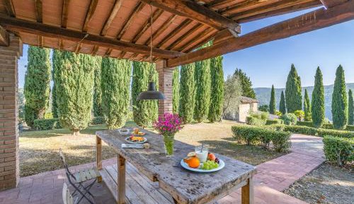 Villa with Garden View