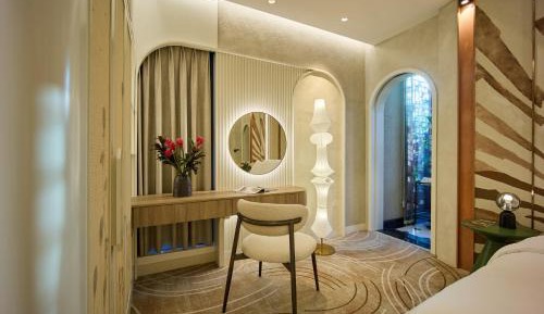 Queen Suite