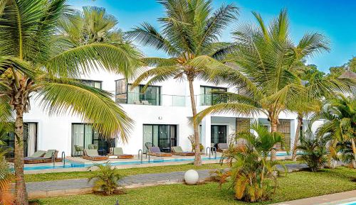 Double Room with Pool View