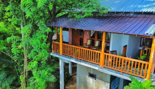 Villa with Garden View