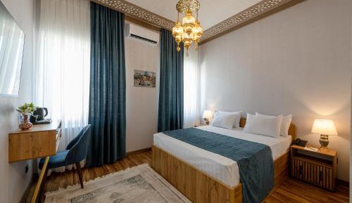 Large Double Room
