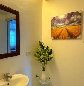 One-Bedroom Deluxe Apartment